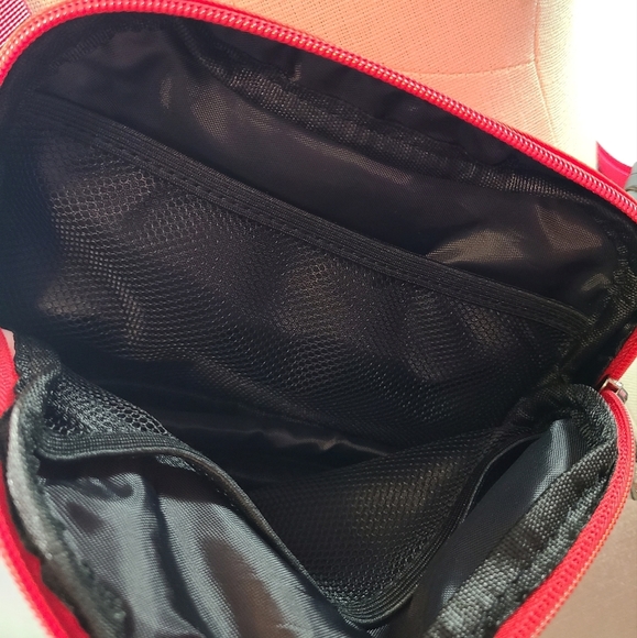 Brand new belt bag/ Fanny pack  Red - Picture 3 of 3